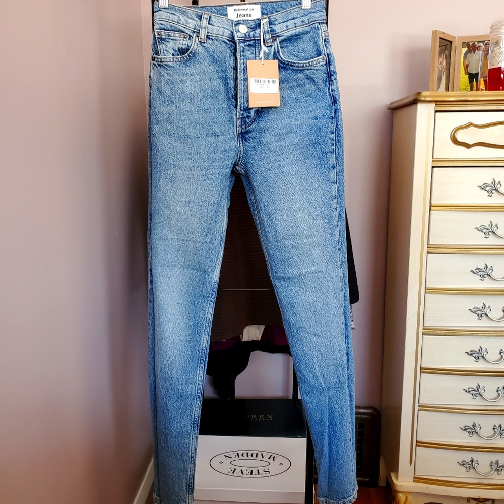 Reformation Serena High Skinny Jeans. Color is Maya. Size 24. Brand new with tag